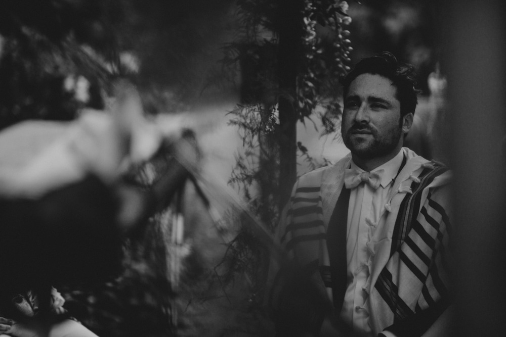 Cérémonie folk en plein air dans les jardins de Bâle — mariage Karolina & David 2022 · ANtO photographe Auvergne