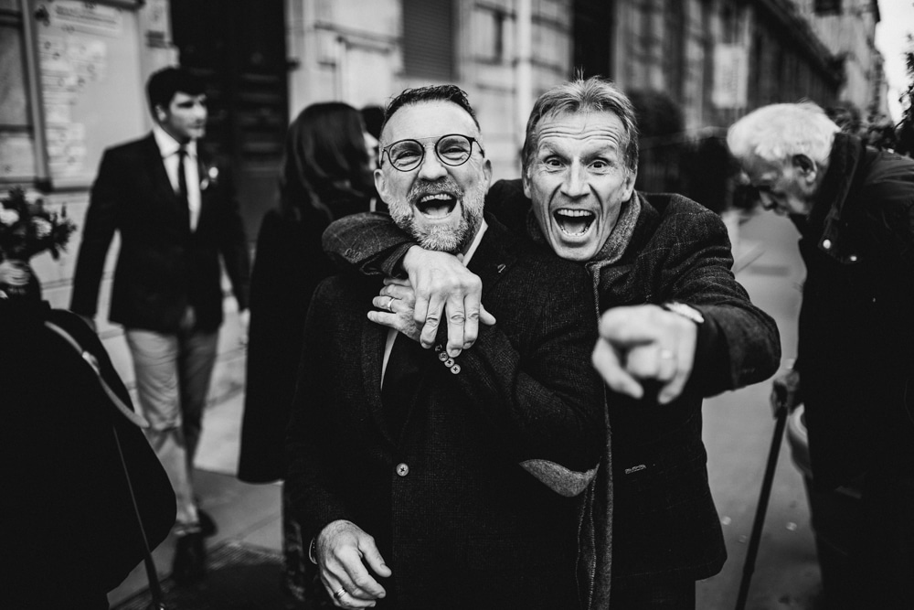 Regards complices des mariés — cérémonie civile mairie du 3ème Lyon 2022 · ANtO photographe