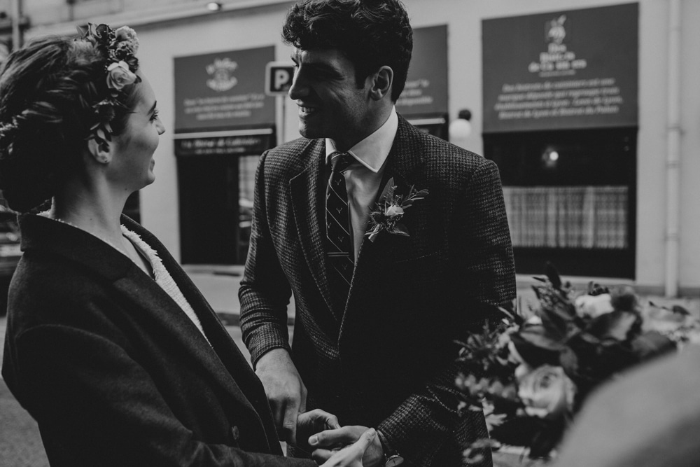 Derniers instants de la journée dans les rues de Lyon — reportage mariage civil ANtO Auvergne 2022